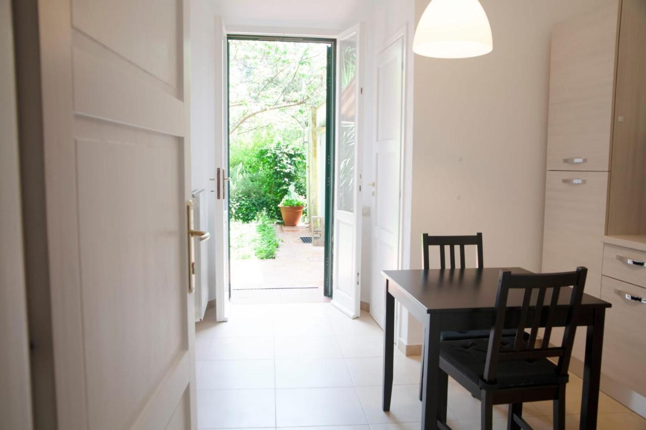 B&B Cristina Garden Pisa Bagian luar foto